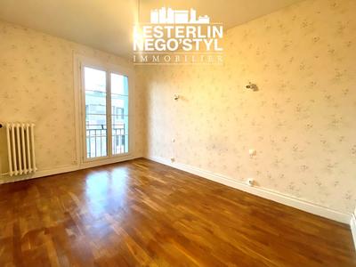 Appartement - 90 m² - 3 pièces