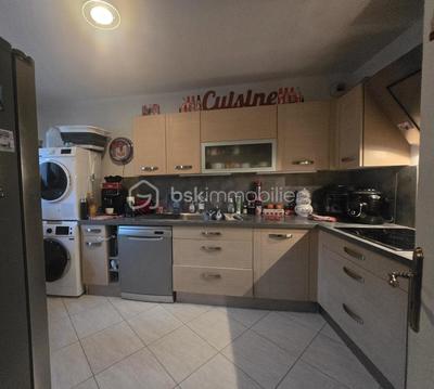 Maison de village - 100 m² - 4 pièces