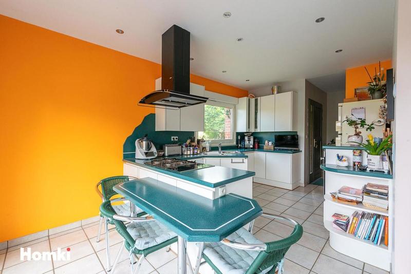 Maison - 214 m² - 7 pièces