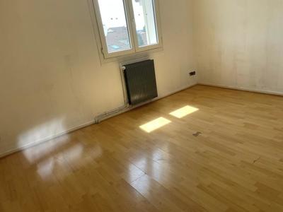 Maison - 121 m² - 6 pièces