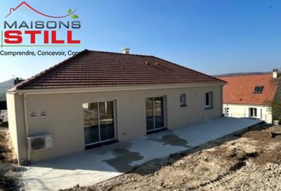 Maison - 90 m² - 5 pièces