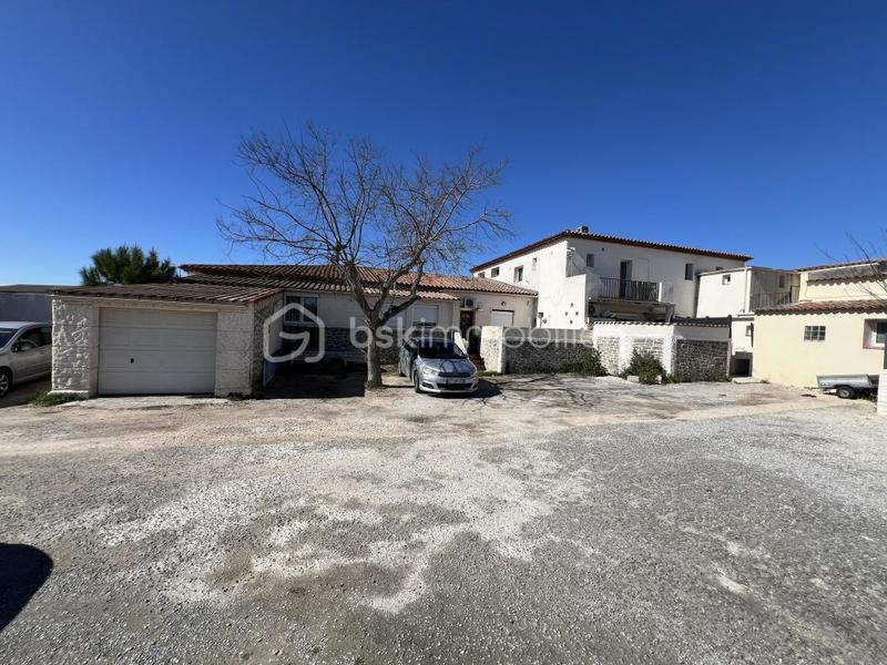 Immeuble - 800 m² - 37 pièces