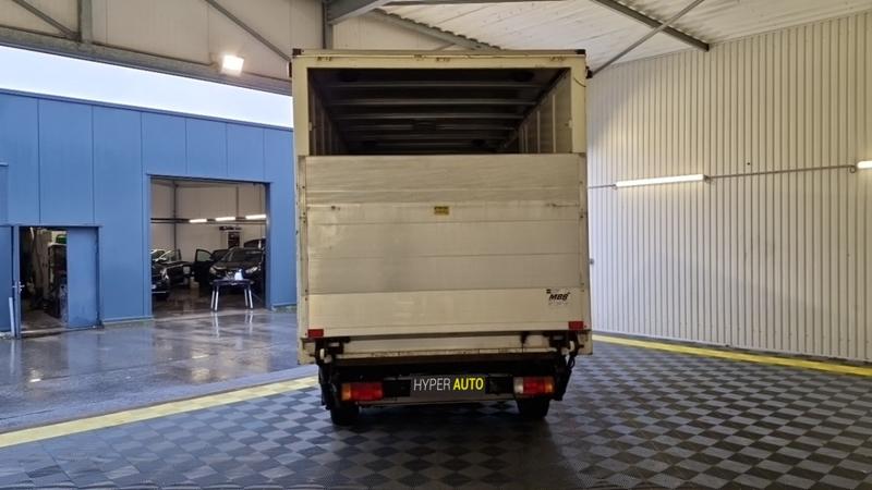 Renault Master 3.5t 2.5 dci 120 confort Caisse 20m3 + Hayon