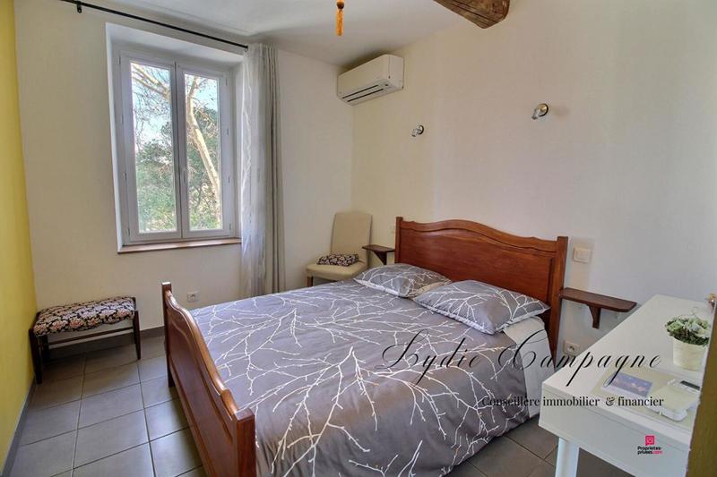 Propriété - 156 m² - 6 pièces