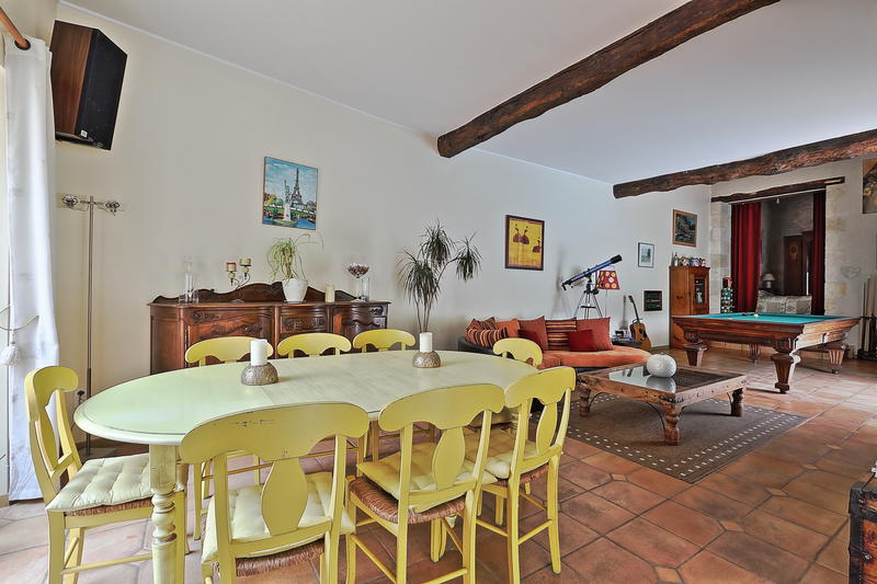 Maison ancienne - 203 m² - 7 pièces