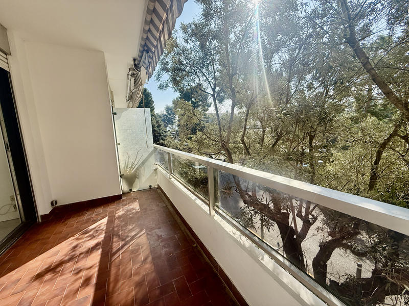 Appartement - 90 m² - 3 pièces