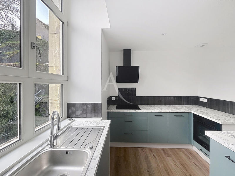 Appartement - 82 m² - 3 pièces