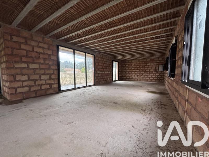 Maison - 228 m² - 5 pièces