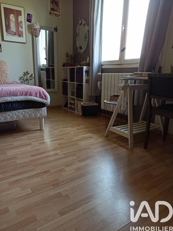 Maison - 190 m² - 8 pièces