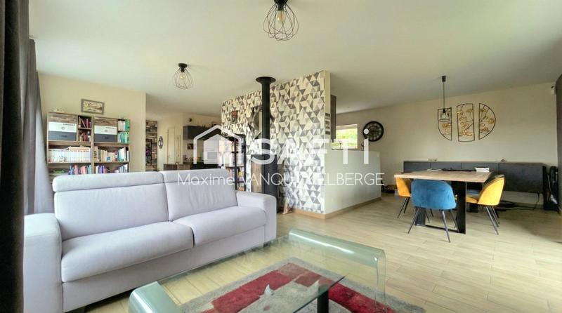 Maison - 135 m² - 7 pièces