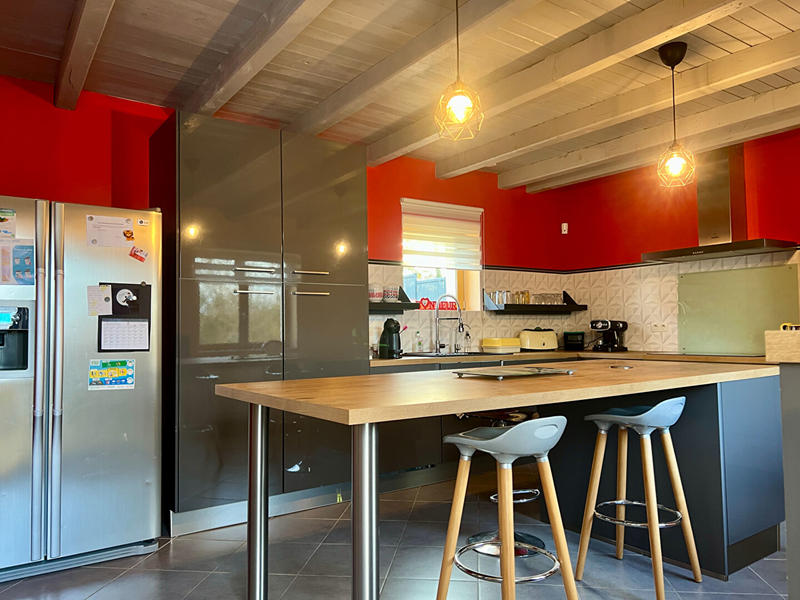 Maison - 104 m² - 4 pièces