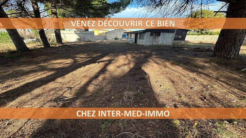 Terrain constructible - 697 m²