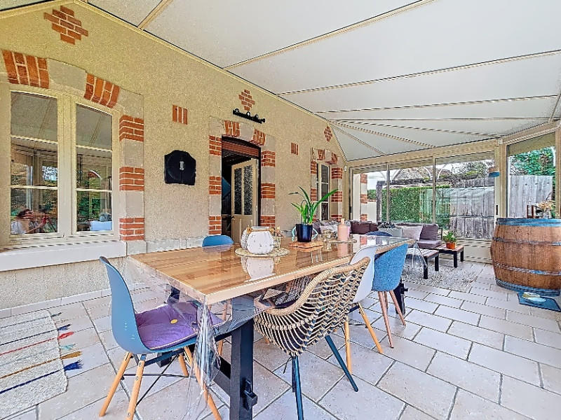 Maison - 210 m² - 8 pièces