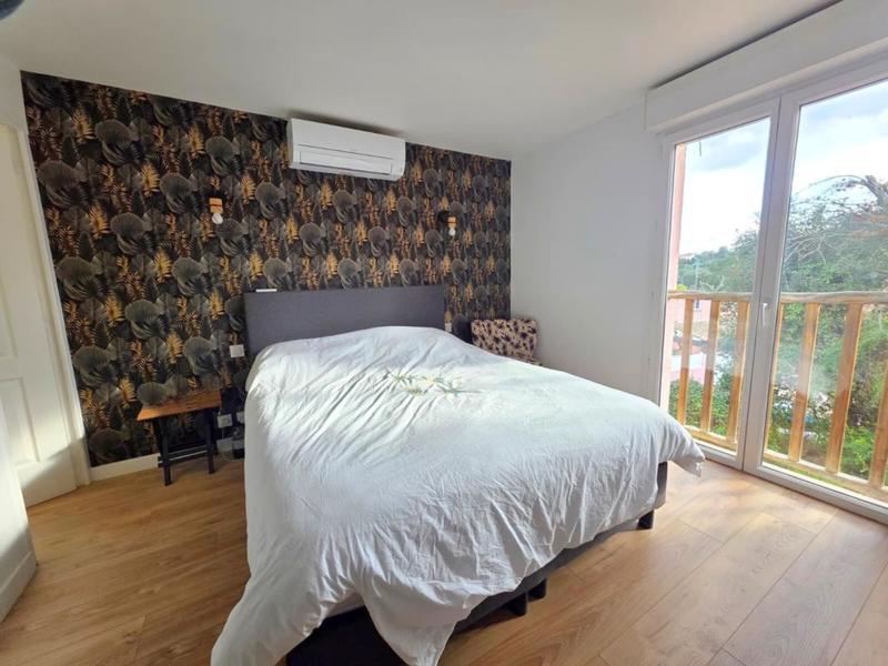 Maison - 121 m² - 4 pièces