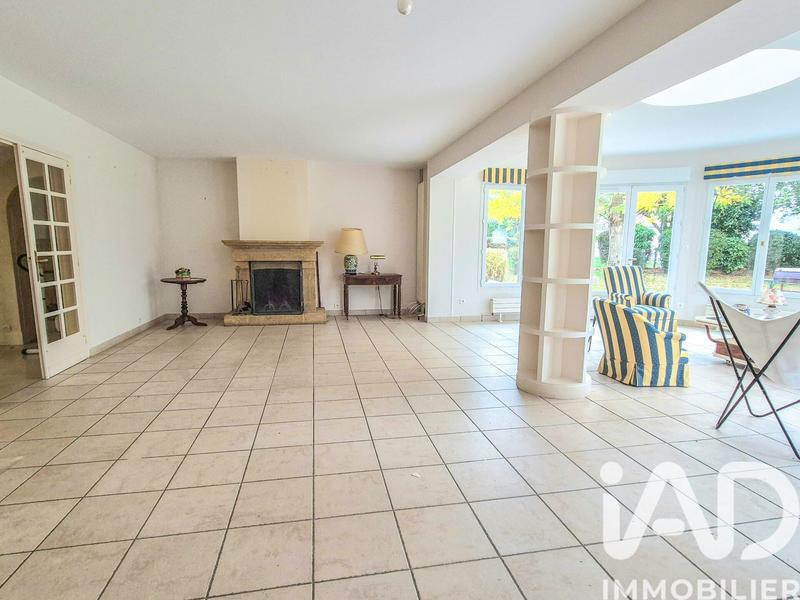 Maison - 200 m² - 7 pièces