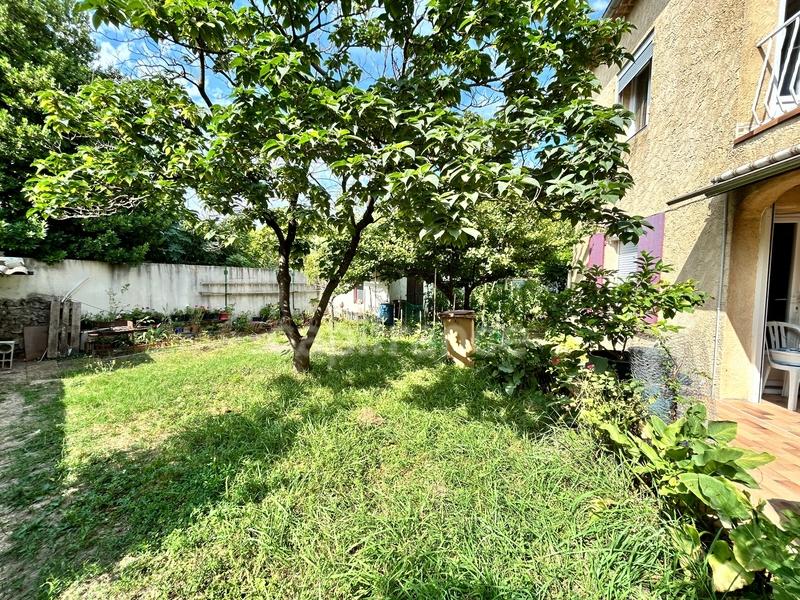 Maison - 210 m² - 8 pièces