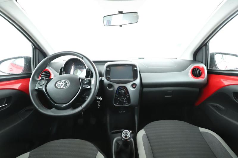 Toyota Aygo 1.0 Vvt-i X-Play 5p 72 ch