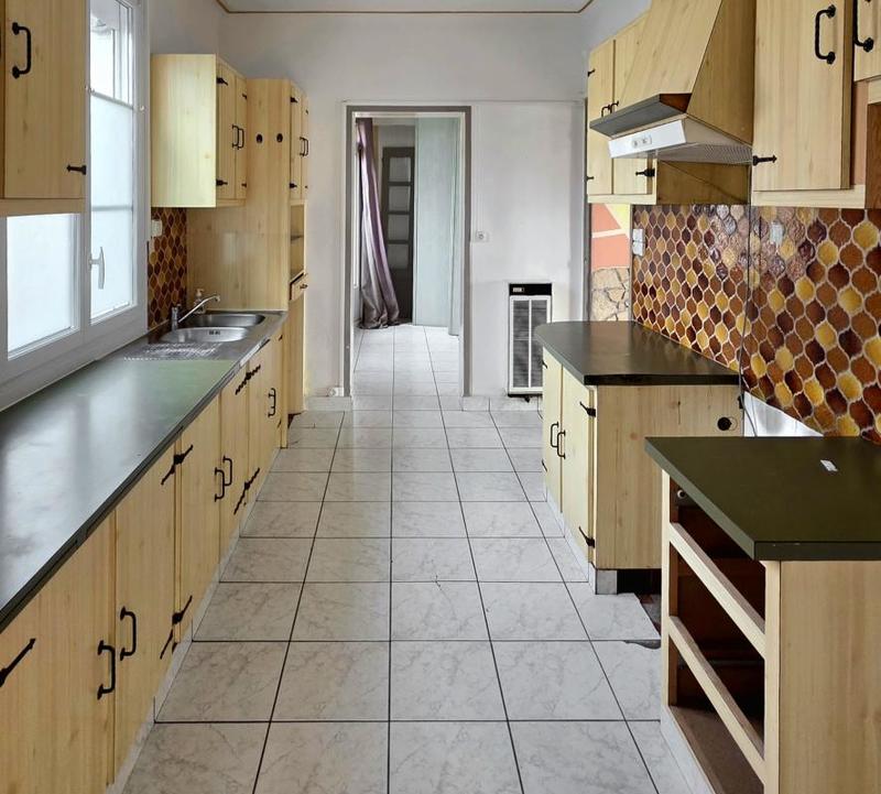 Maison - 143 m² - 8 pièces