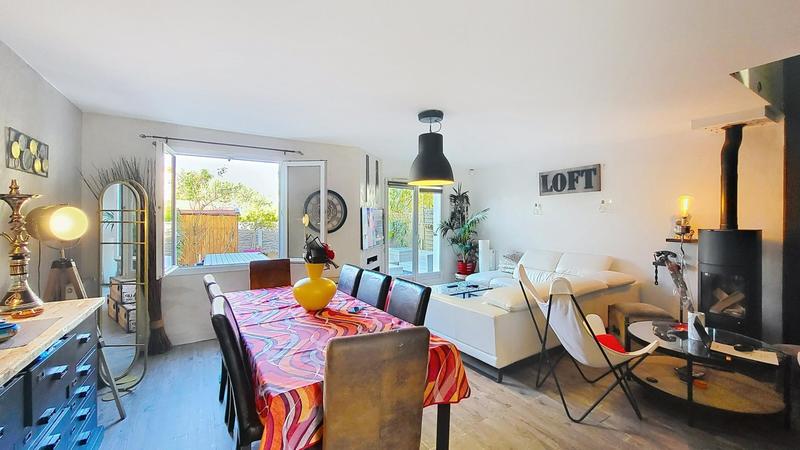 Maison - 96 m² - 5 pièces