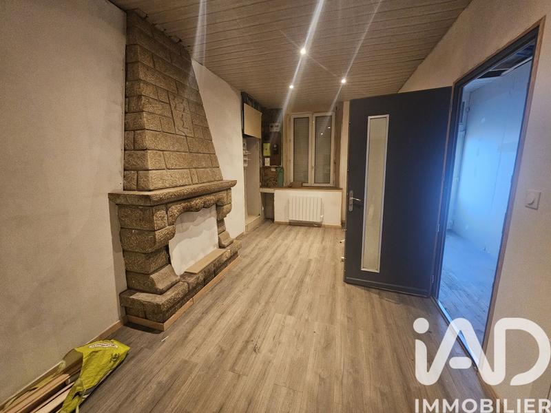 Maison - 99 m² - 12 pièces