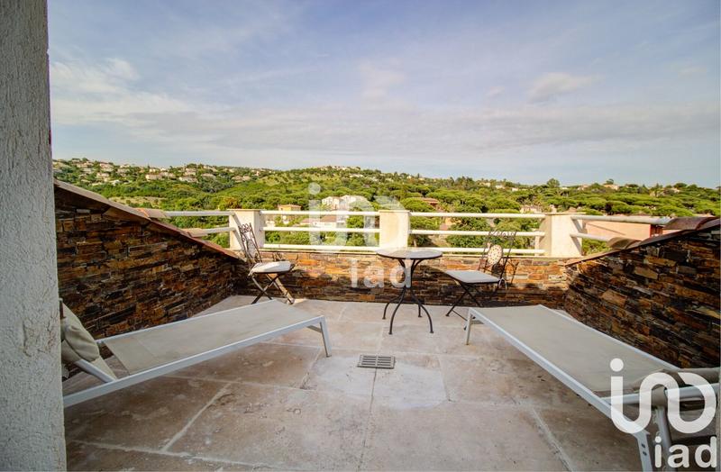 Maison - 238 m² - 10 pièces