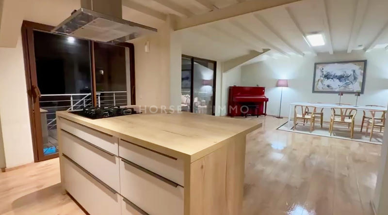 Maison - 160 m² - 5 pièces