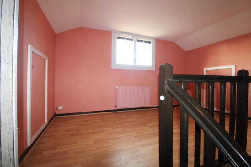 Maison - 147 m² - 6 pièces