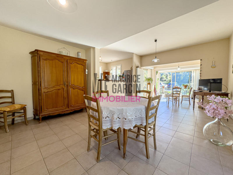 Maison - 177 m² - 7 pièces