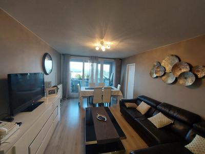 Appartement - 82 m² - 4 pièces