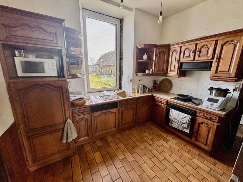 Maison - 250 m² - 9 pièces