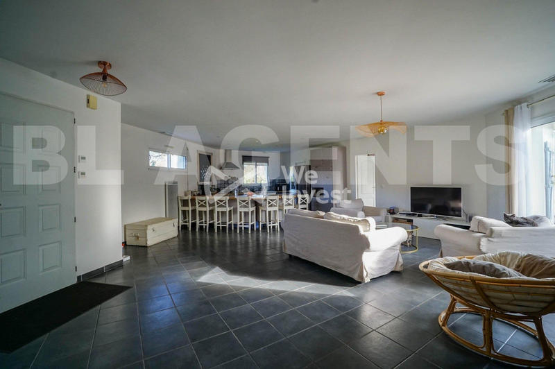 Maison - 123 m² - 6 pièces