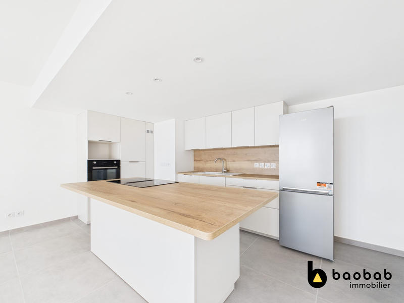 Appartement - 94 m² - 4 pièces