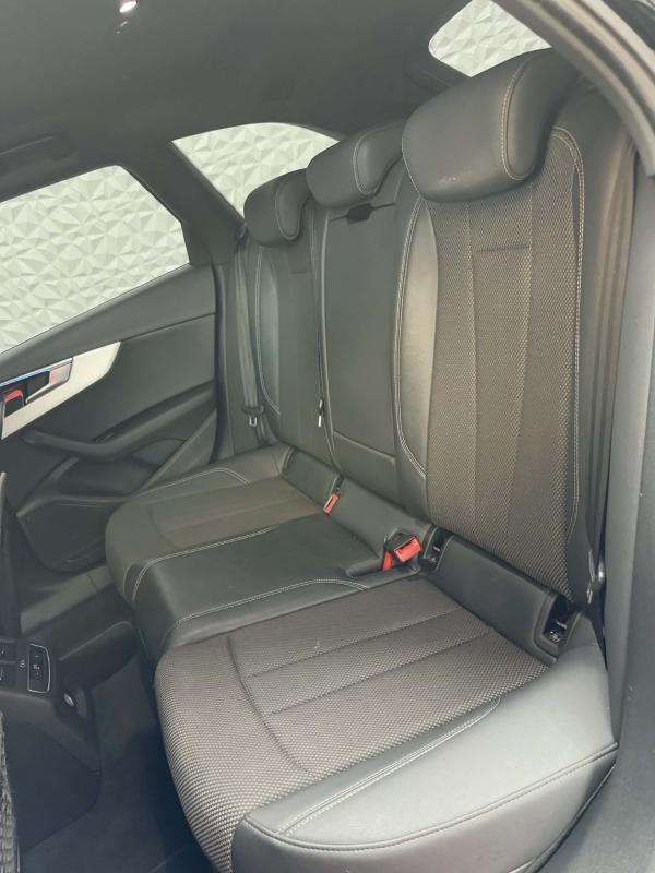 Audi A4 Avant 30 2.0 TDi 16v 136 Cv. S-Tronic7 Mild Hybrid s-Line