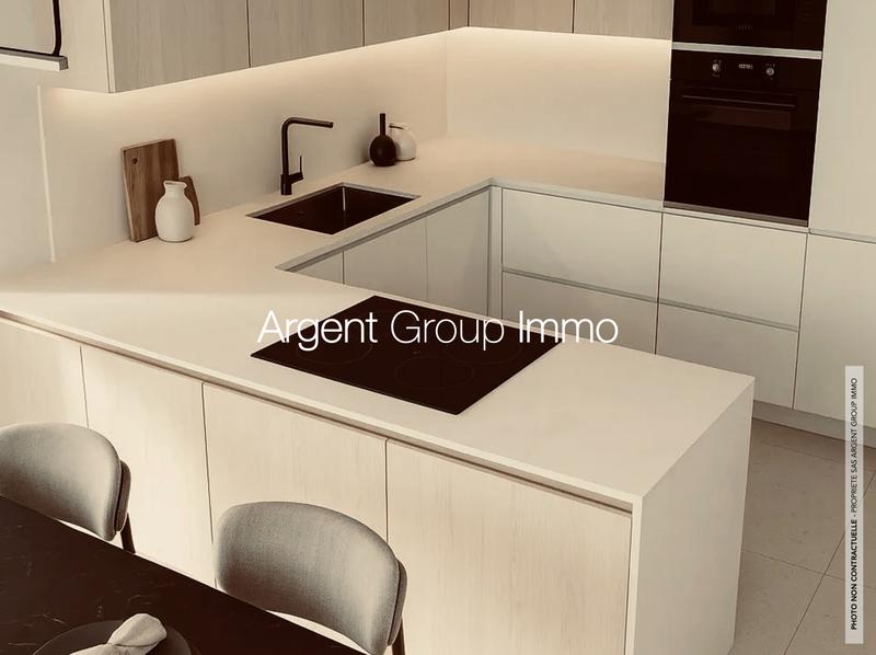 Appartement - 130 m² - 5 pièces