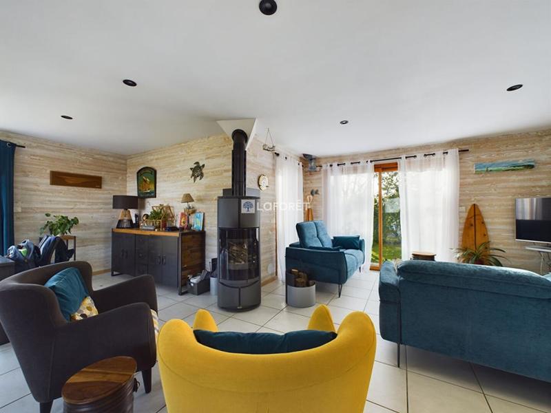 Maison - 163 m² - 6 pièces