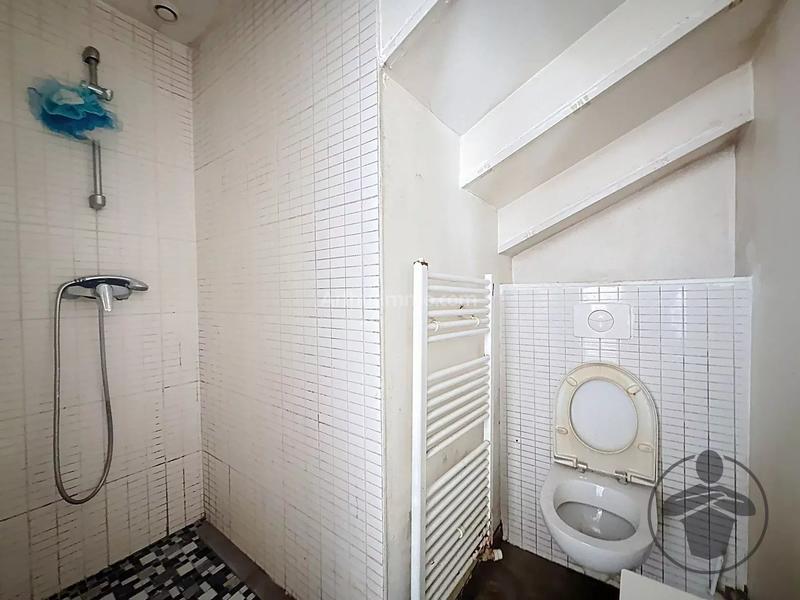 Immeuble - 134 m² - 6 pièces