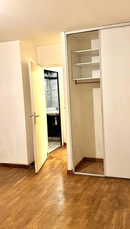 Studio - 25 m² - 1 pièce