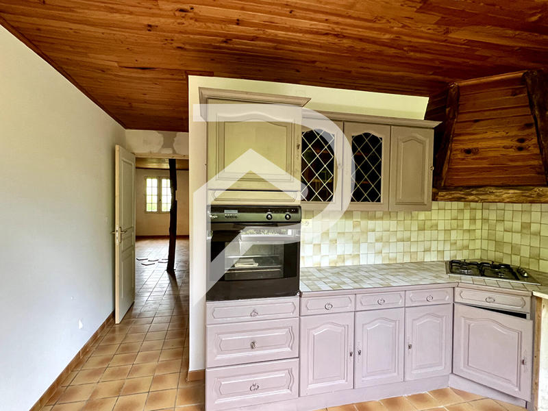 Maison - 221 m² - 8 pièces