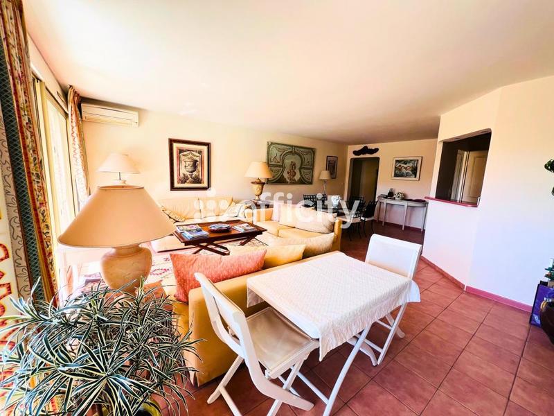 Appartement - 75 m² - 3 pièces