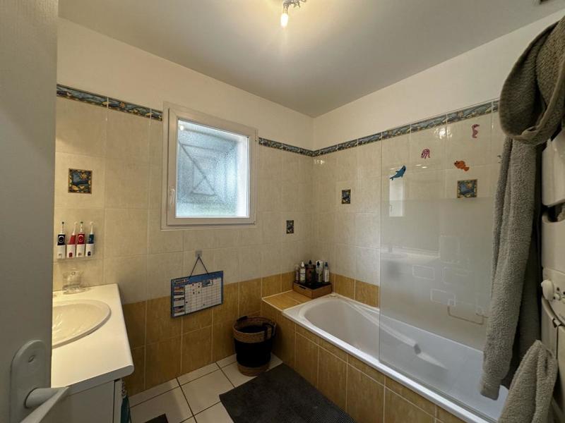 Pavillon - 86 m² - 4 pièces