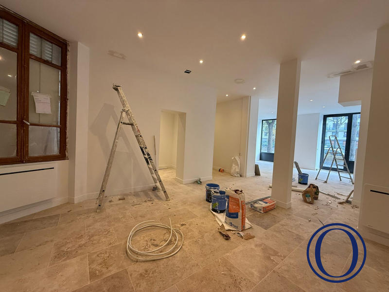 Local commercial - 77 m²