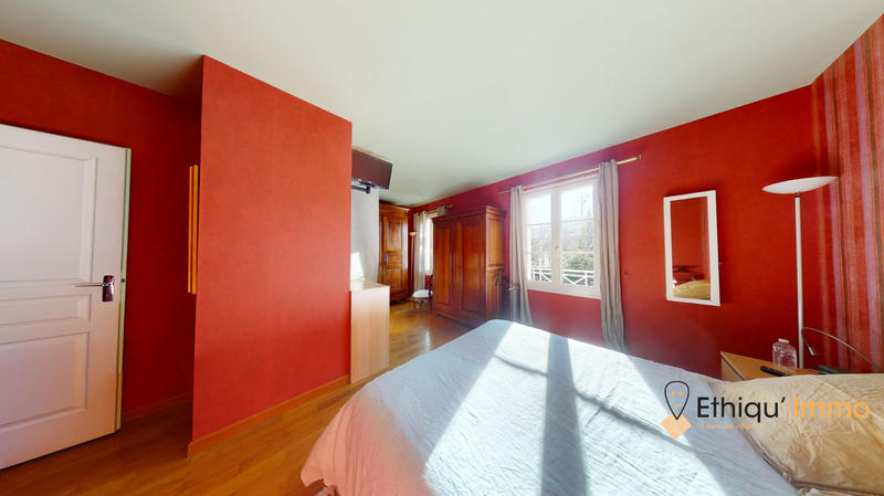 Maison - 170 m² - 5 pièces