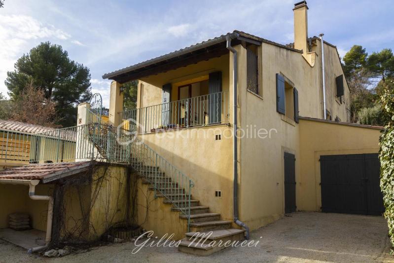 Maison - 174 m² - 5 pièces