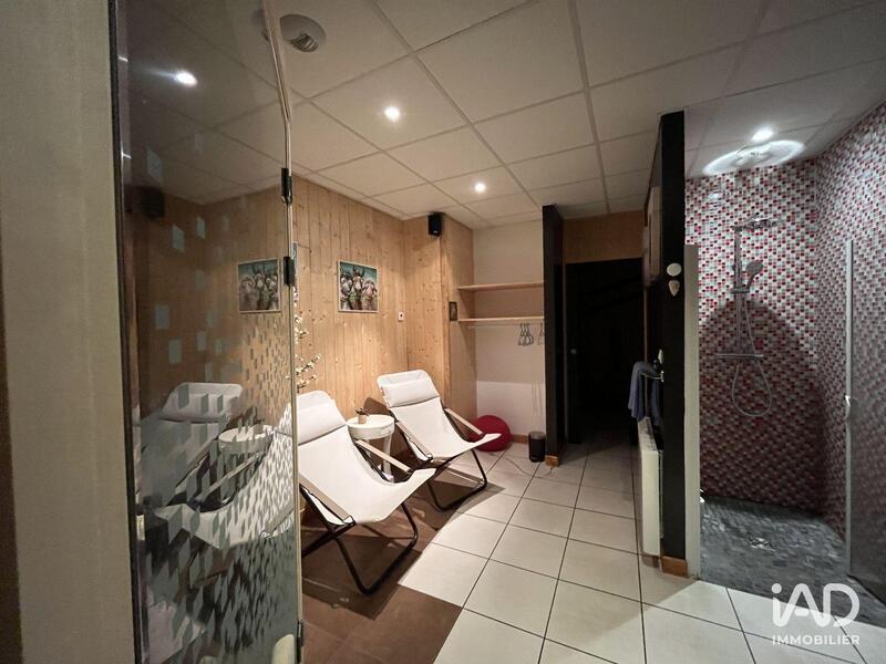 Local commercial - 180 m²