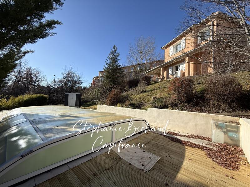 Maison - 153 m² - 7 pièces