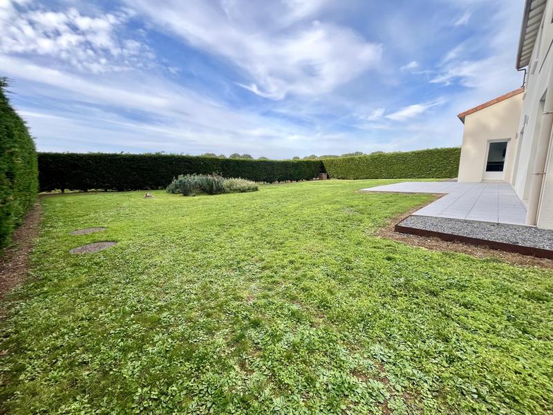 Maison - 182 m² - 7 pièces