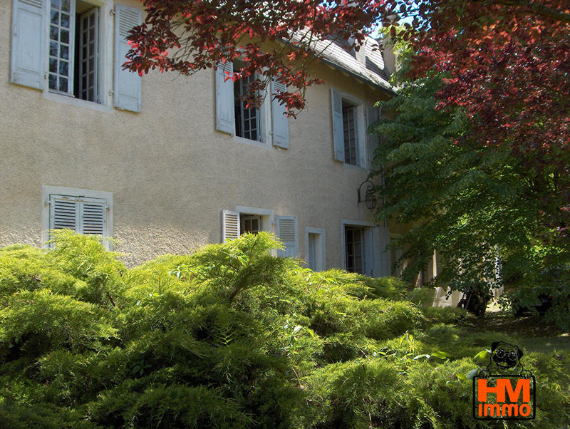 Maison - 450 m² - 20 pièces