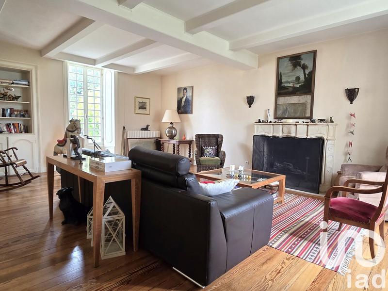 Maison - 298 m² - 11 pièces