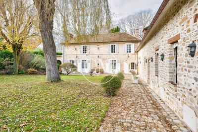 Maison bourgeoise - 520 m² - 10 pièces