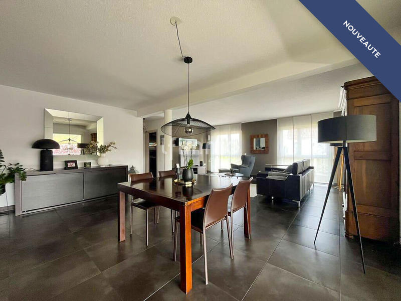 Appartement - 107 m² - 3 pièces